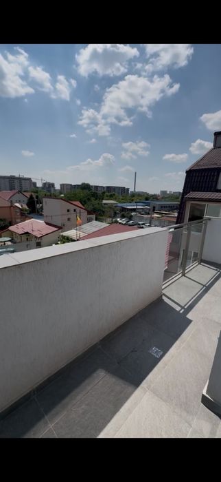 Apartament 2 camere,Sector 4, lângă Metrou Apărătorii Patriei