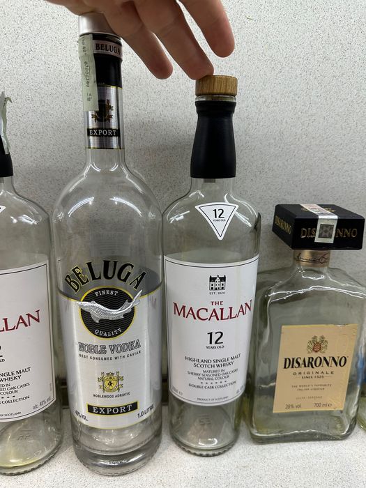 Бътилки от Марков алкохол Сватба, кръщене