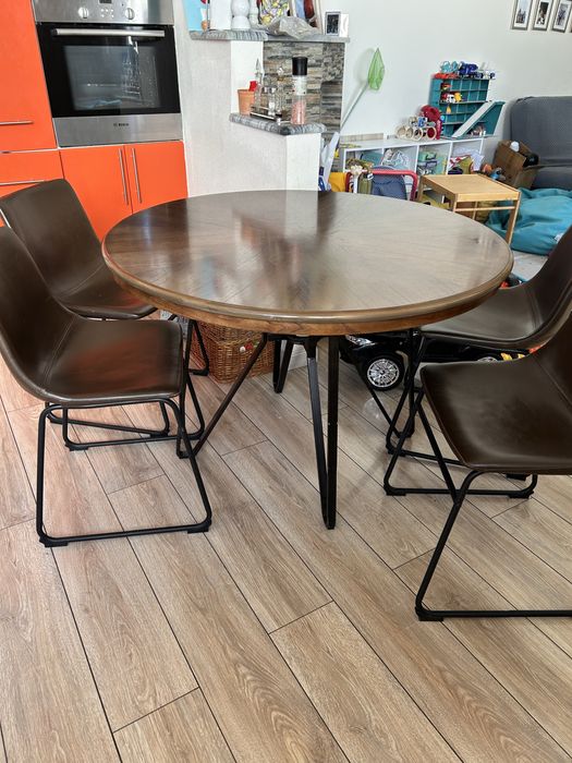 Ashley home стол и 6 стульев