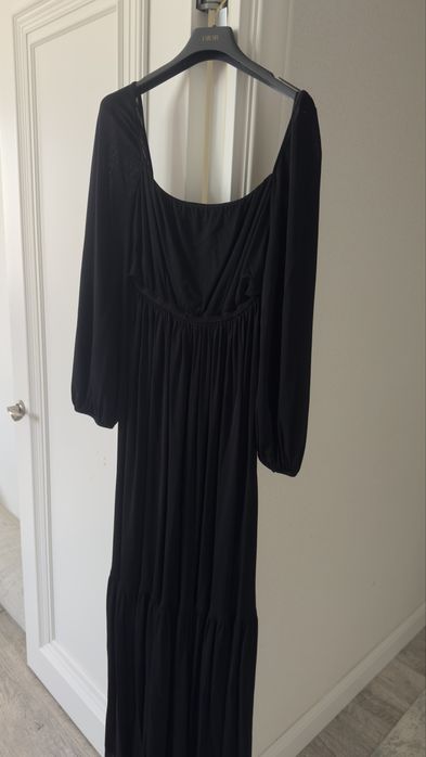 Продам оригинал платье Диор