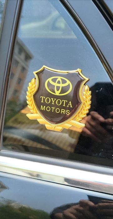Наклейка логотип Мерседес Тайота