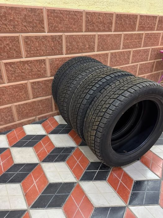 Шины для зимы 215/55R17