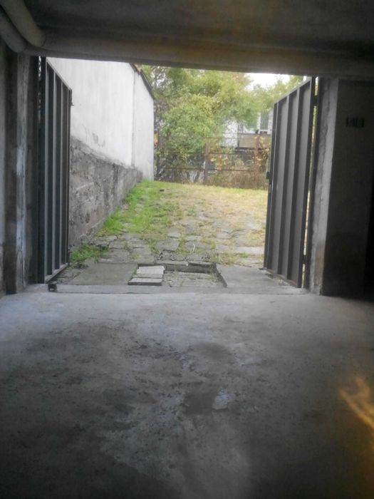 Дава се под наем Гараж / Паркомясто в София, Гео Милев - 16 кв.м за 119.34 € - Снимка #1