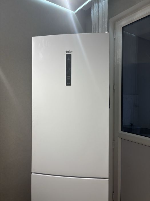 Холодильник Haier CEF535AWG