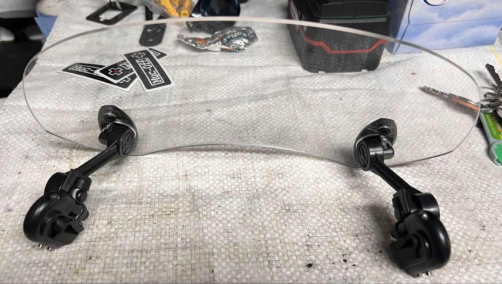 Suport metalic top case/manete frana/capace rezervor franaKymco AK 550