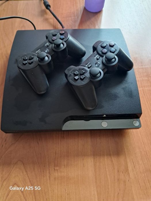 Продам игровую приставку ПС 3