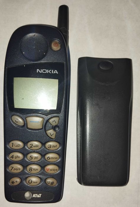 Nokia 5160i с Коробка с документами от Redmi 10A