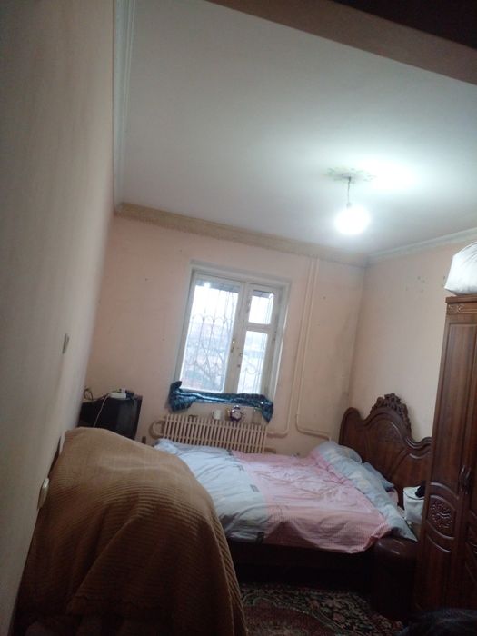 Uy sotiladi:2xonali (80kvm )