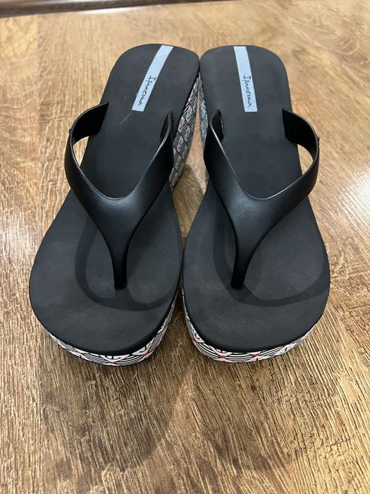 Slapi Ipanema 39