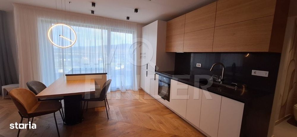 Apartament de lux cu scară interioară și terasă – Buna Ziua