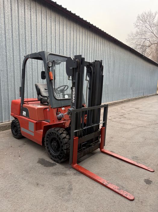 Вилочный Погрузчик Nissan PJ02