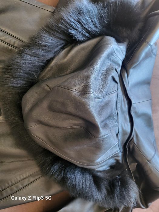 Дамско кожено манто