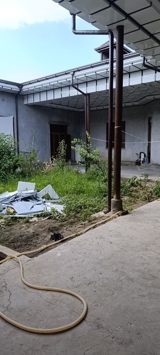 Самгаси 5, 5-соток срочно продаётся дом.Кул махалля.