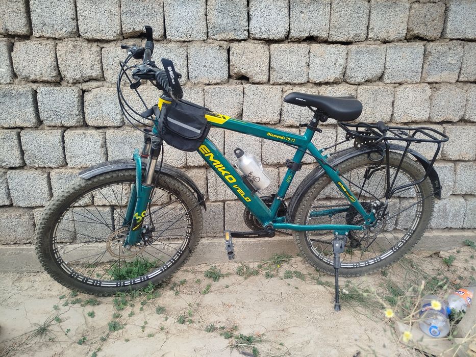 Yangi velosiped sotiladi