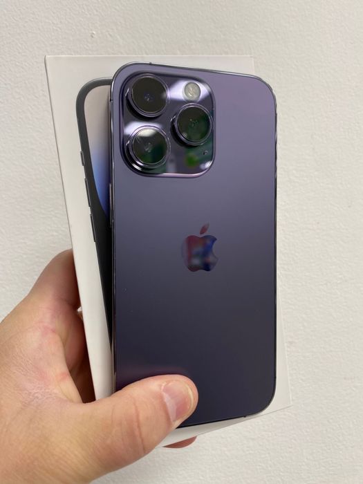 Продам айфон 14 про