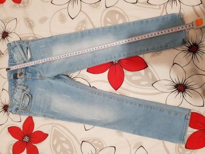 Blugi Zara marimea 104