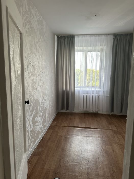 Продам 2 х. Квартиру район  Дом Быта