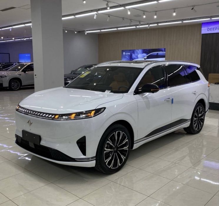 Dongfeng 008 Ultra Restayl