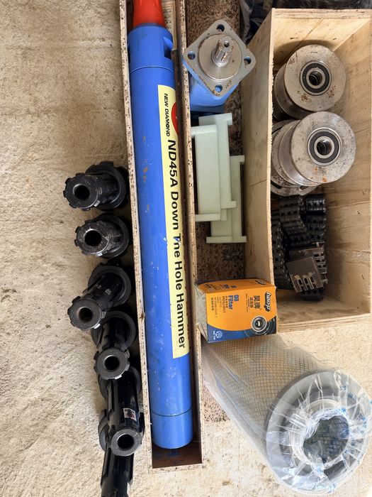 Utilaj de foraj 300 m