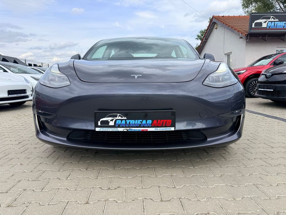 Tesla Model 3 Primul proprietar