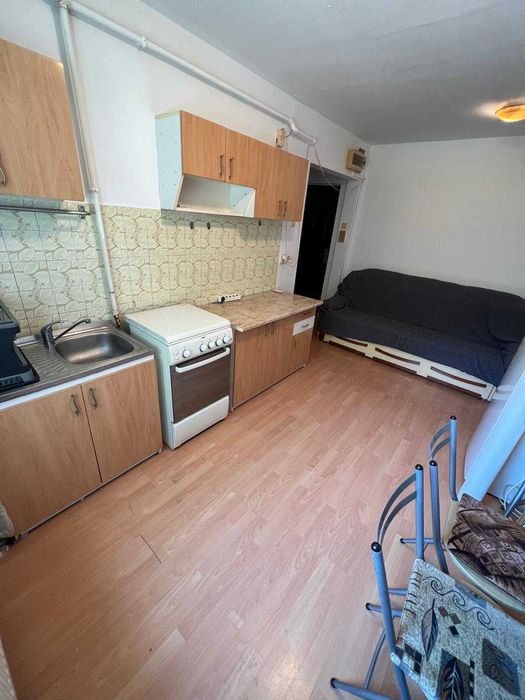 Proprietar inchiriez apartament 3 camere semidecomandat - Circuvalatiunii