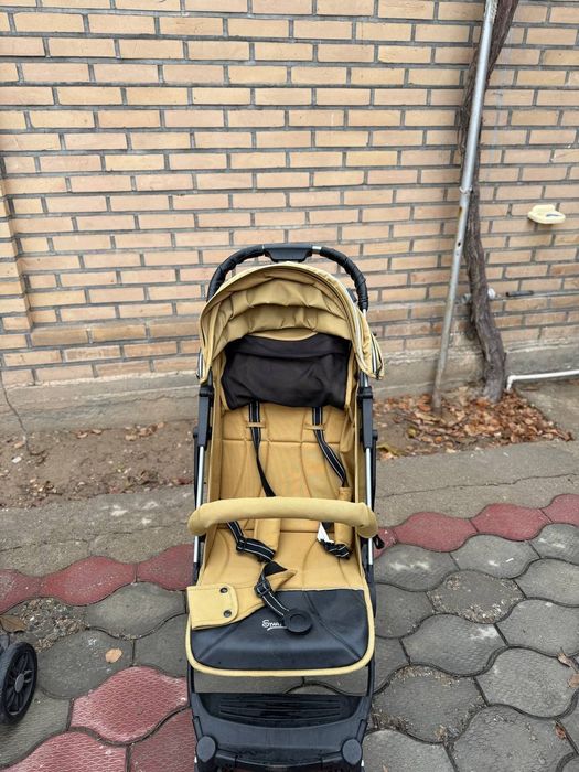 Коляска новая неиспользованная