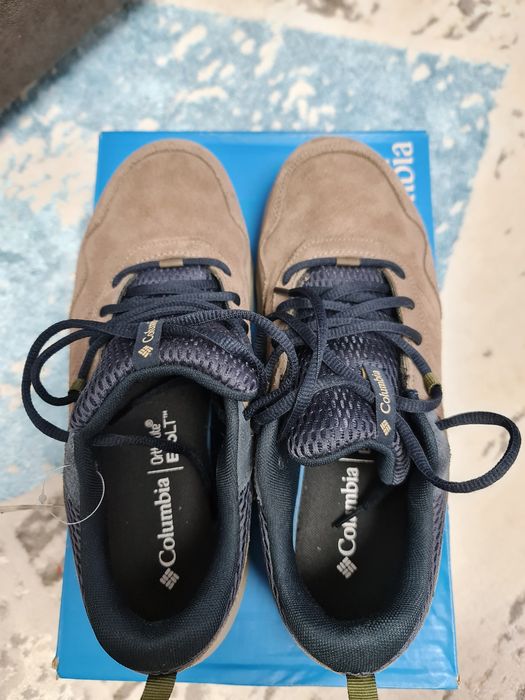 Продам кроссовки Columbia