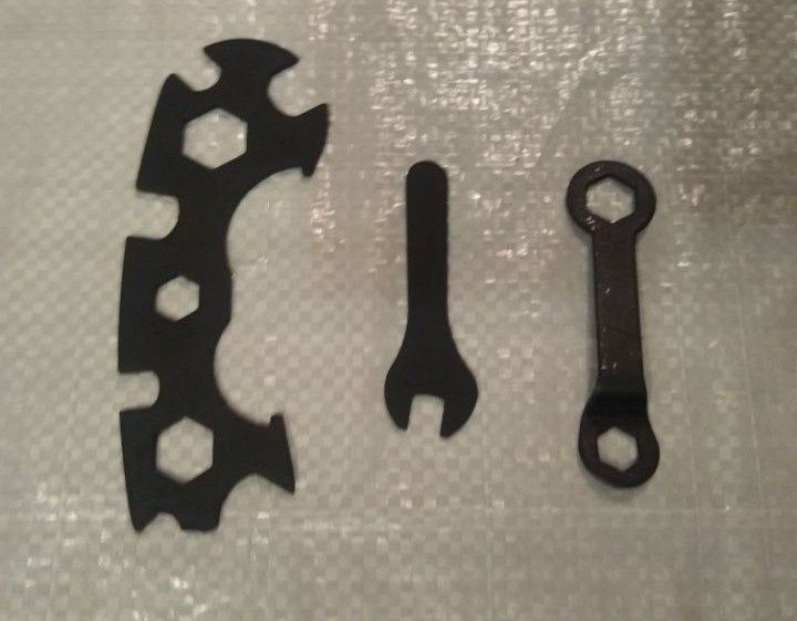 Suport scule biciclete, sonerie, set 3 chei si cadou bratara