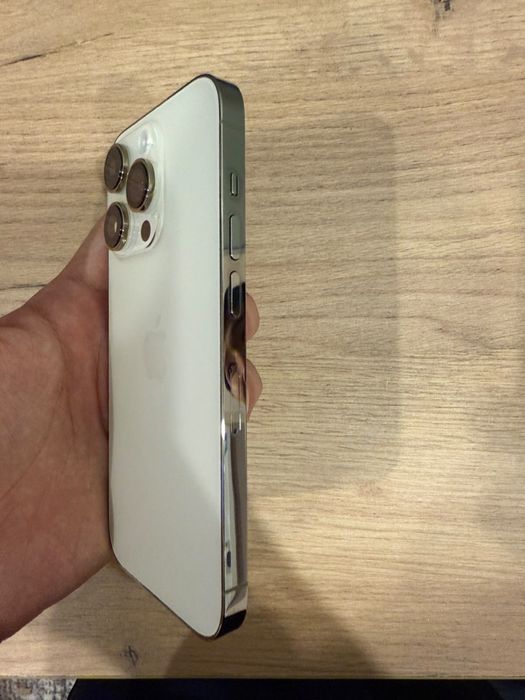 iPhone 14 pro с каробкой