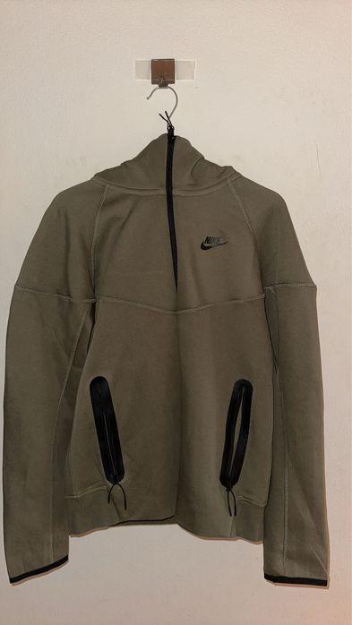 Nike tech tracksuit