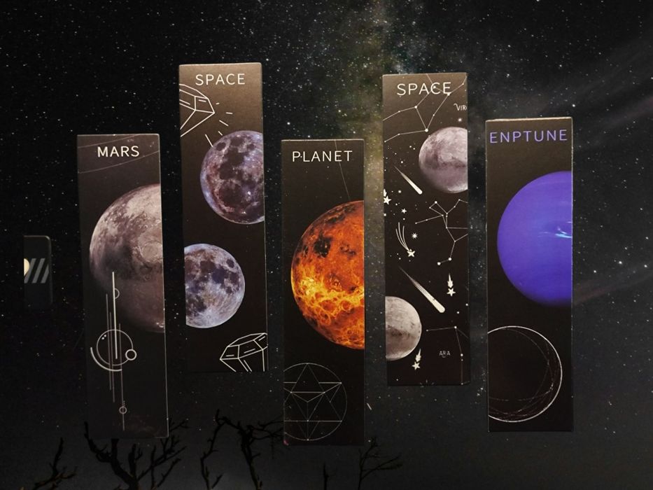 Xatcho'plar kitob uchun (koinot tasvirlari)