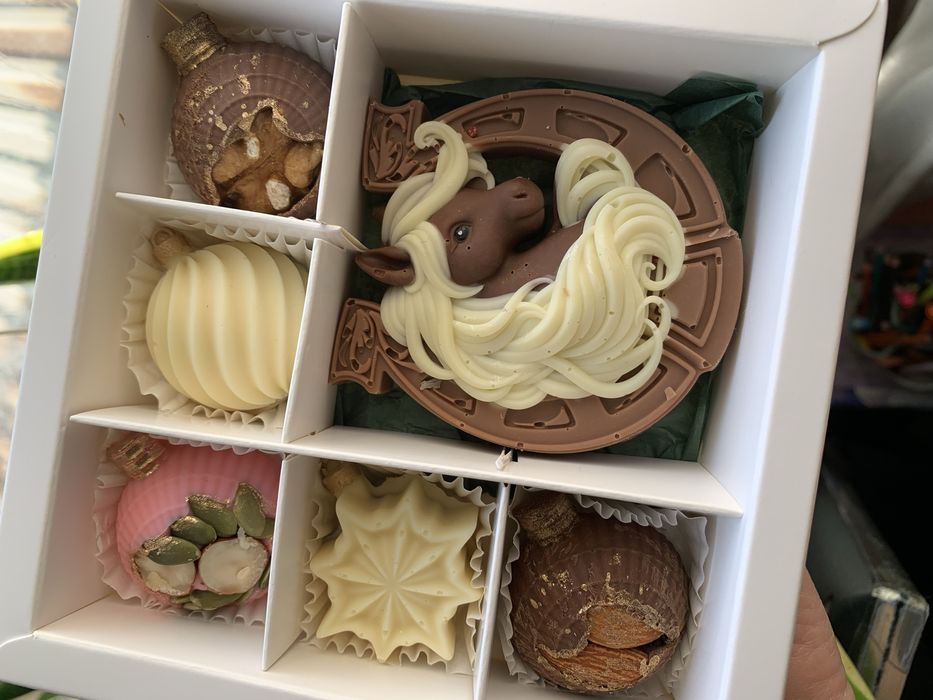 Подарки из шоколада ручной работы