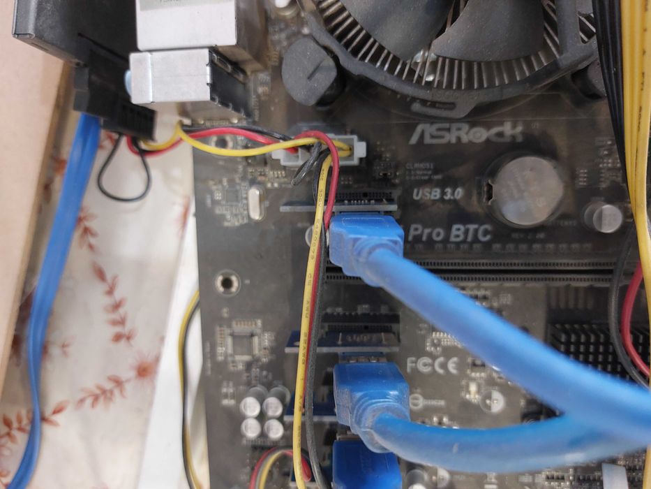 Дънна платка за компютър ASRock