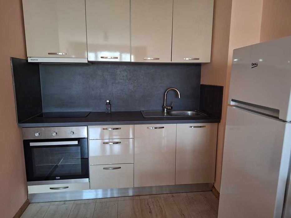 Дава се под наем Двустаен апартамент в София, Връбница 2 - 64 кв.м за 449 € - Снимка #1