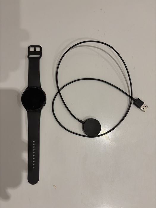 Galaxy watch 4 б/у