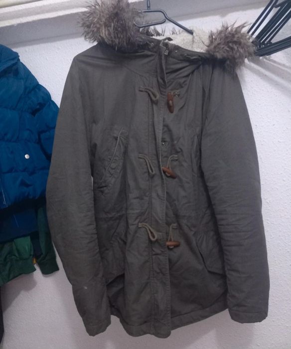 Geaca iarna H&M dama , stare foarte buna , marime 44 , OFERTA !!