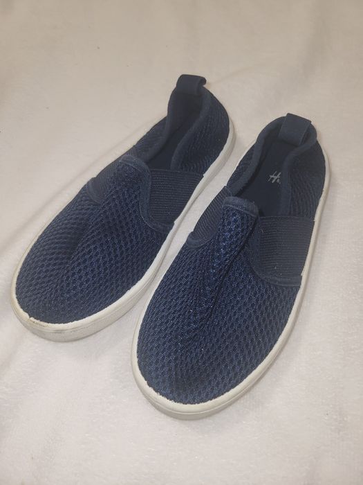 Pantofi sport baieti  H&M - masura 27 -15 lei