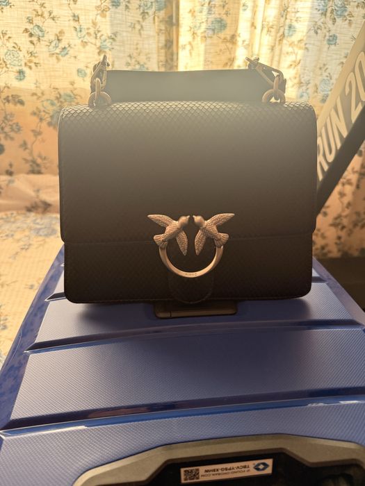 Кожена чанта Pinko