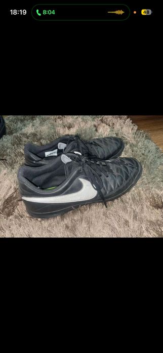 Fekete nike foci cipő