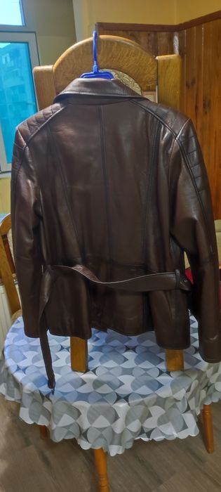 Кафяво кожено яке