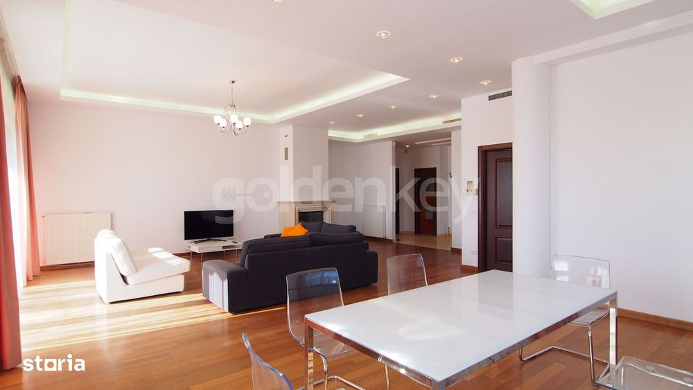 Apartament cu 4 camere si vedere panoramica spre lac