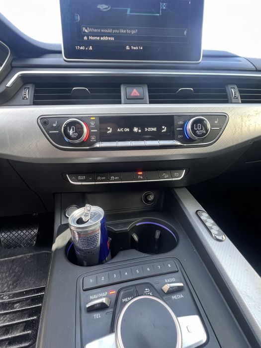 Panou climă Audi A4 B9