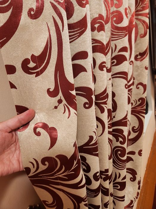 Parda tortta oyna hammasi sotiladi. matosi yaxshisidan.3.50/2.40smli