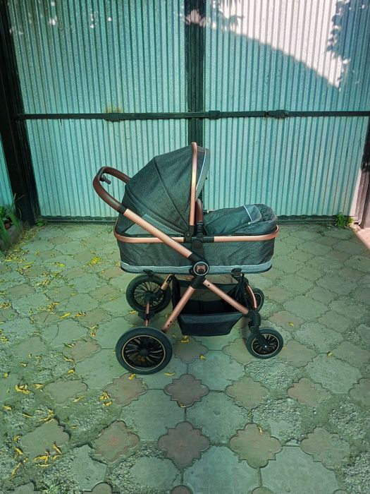 Продам коляску .
