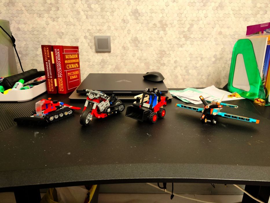 Очень много лего