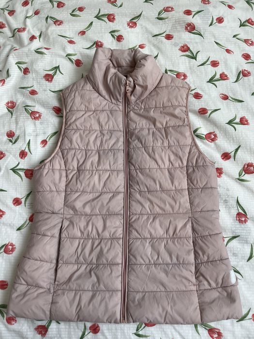 Жилетка безрукавка