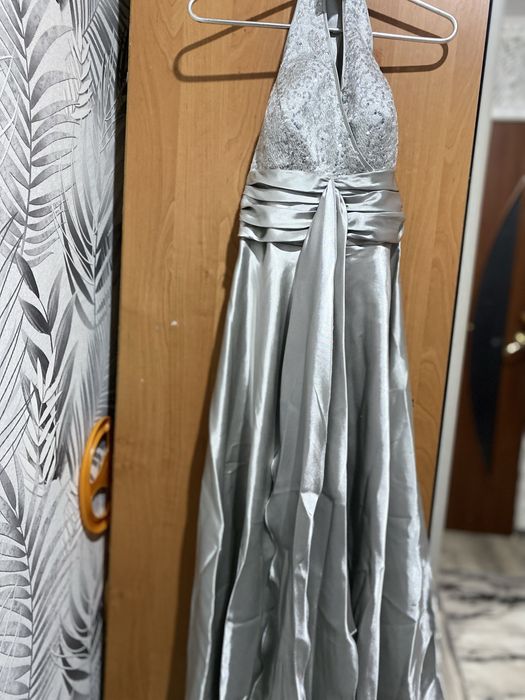 Продам платье вечернее