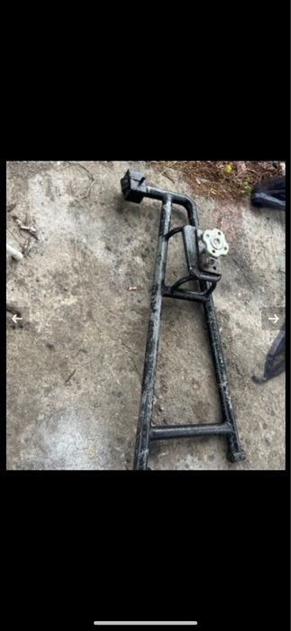 Стойка за резервна гума