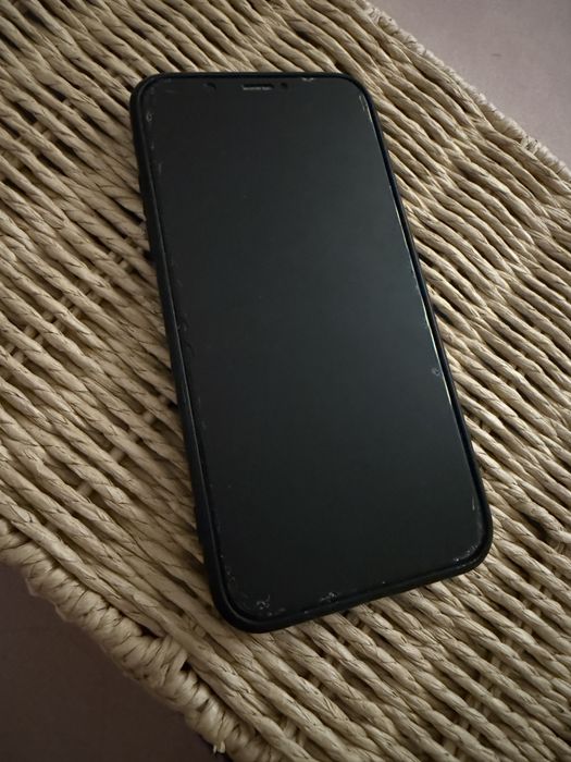 Iphone X в хорошем состоянии