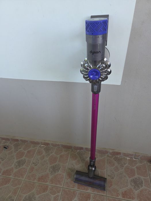 Безжична ръчна прахосмукачка Dyson